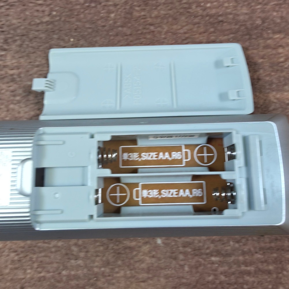 Sony Projector Remote RM-PJVW60 Silver Good Condition Picture Mode Controls - Picture 6 of 6